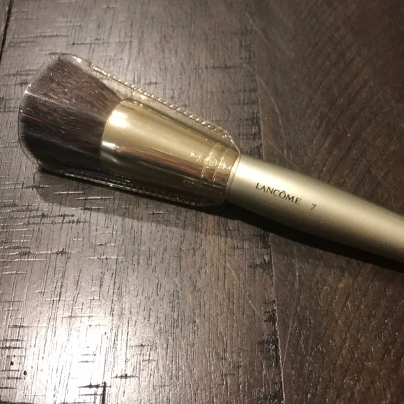 Lancôme Precision Cheek Brush - Picture 2 of 2
